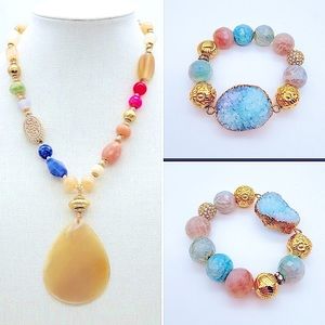 Gorgeous Vintage Chico’s 2pc Precious Gemstone Pendant Necklace & Bead Bracelet